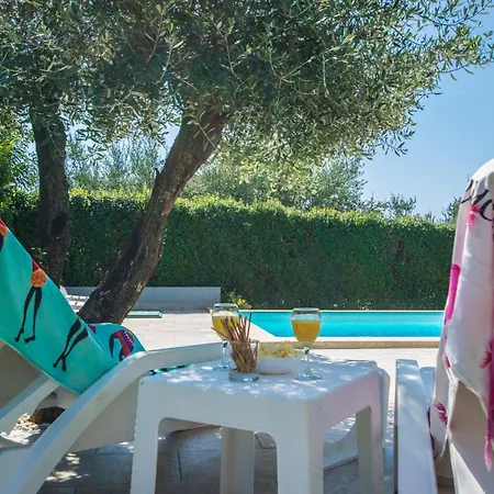 Mit Pool- Grosser Garten By Interhome Σπίτι διακοπών Πόρετς