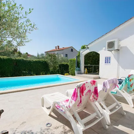 Σπίτι διακοπών Mit Pool- Grosser Garten By Interhome Πόρετς