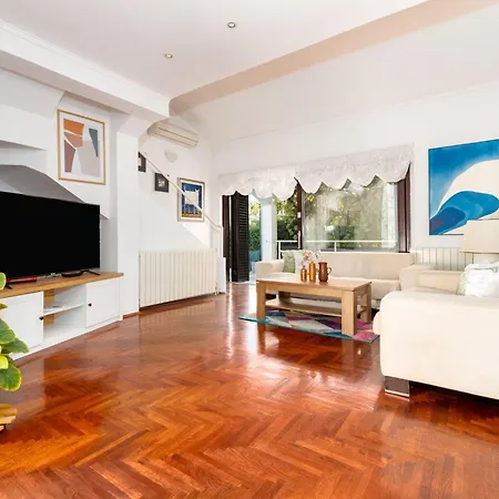 Mit Pool- Grosser Garten By Interhome *