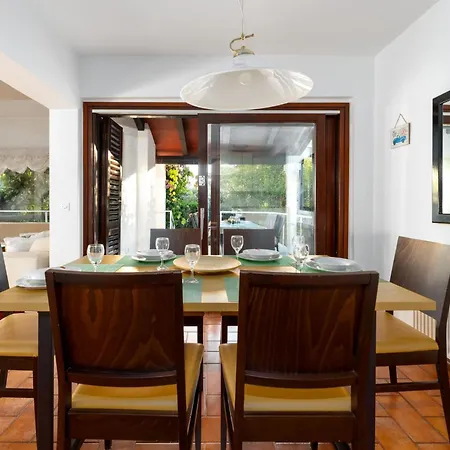 Hébergement de vacances Mit Pool- Grosser Garten By Interhome Poreč