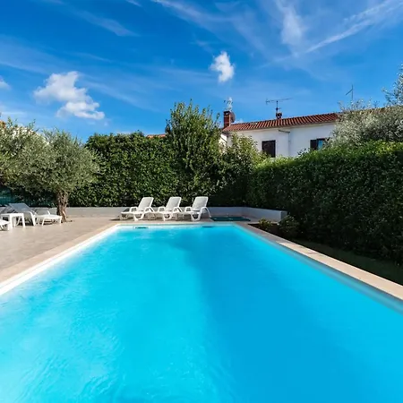 펜션 Mit Pool- Grosser Garten By Interhome *