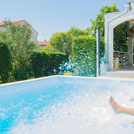 Mit Pool- Grosser Garten By Interhome Σπίτι διακοπών